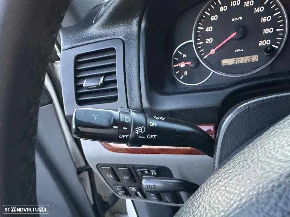 Toyota Land Cruiser Prado - 24