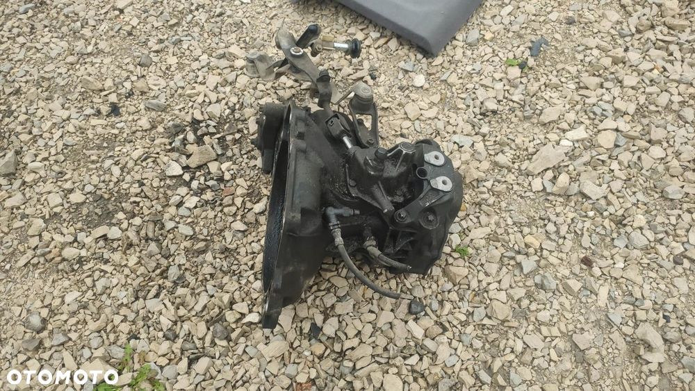 SKRZYNIA BIEGÓW OPEL CORSA C ASTRA 1.4 R90 - 2