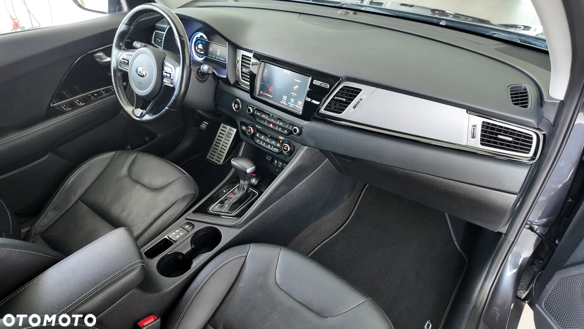 Kia Niro 1.6 GDI Hybrid L Business Line - 19