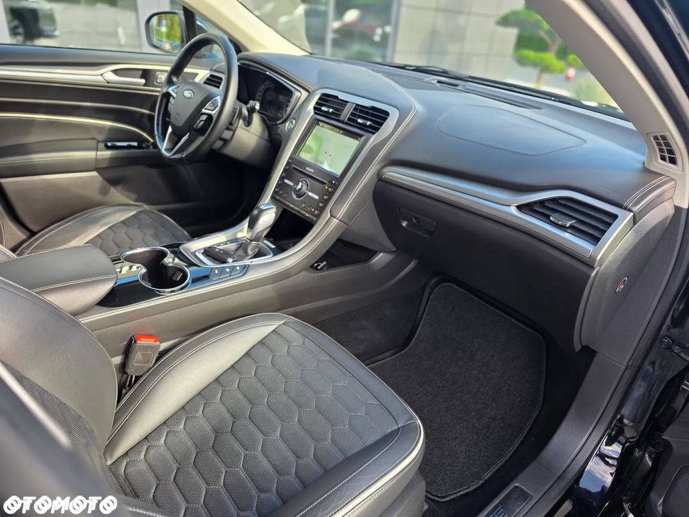 Ford Mondeo Vignale 2.0 EcoBoost - 13