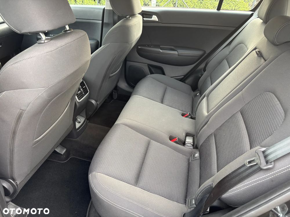 Kia Sportage 1.6 GDI 2WD DREAM-TEAM EDITION - 12