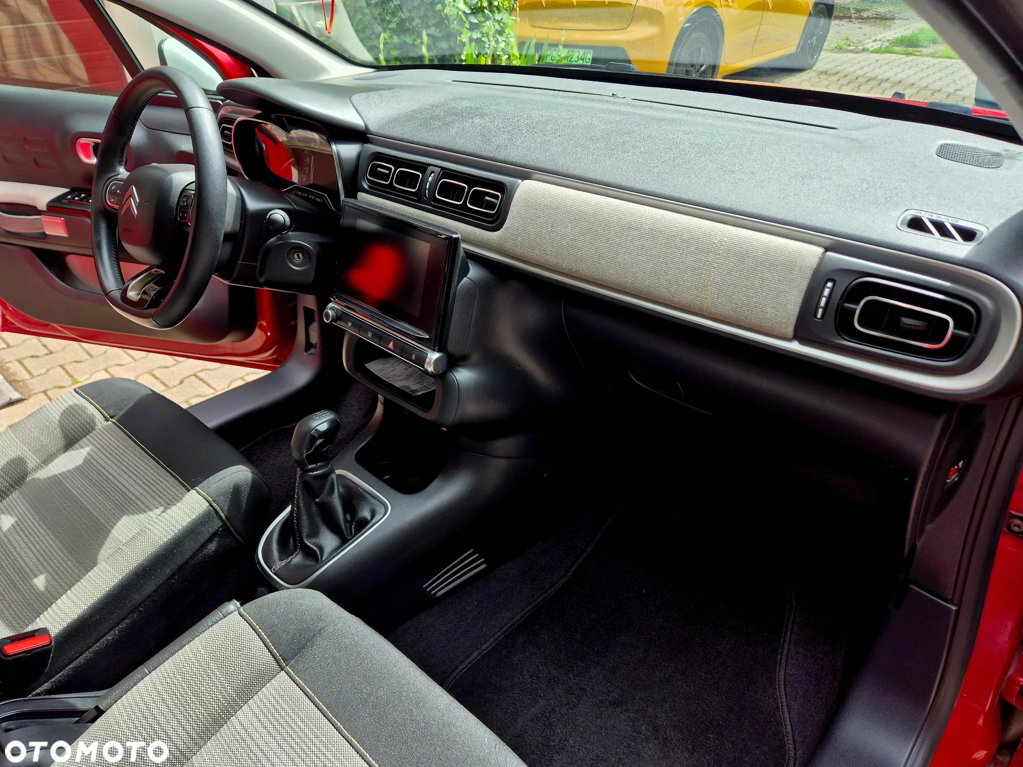 Citroën C3 1.2 PureTech GPF Shine - 8