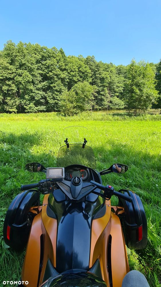 Can-Am Spyder - 8