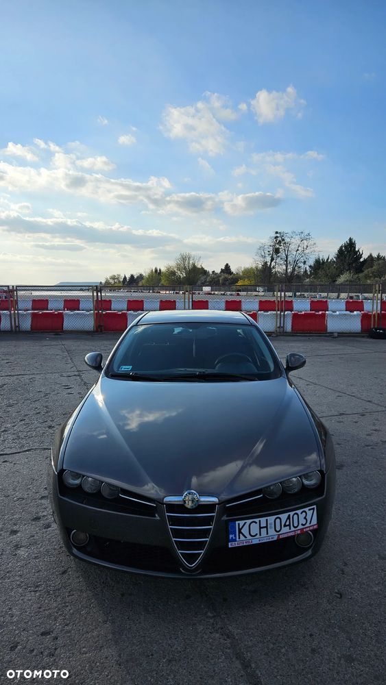 Alfa Romeo 159 - 2