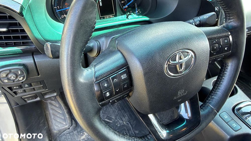 Toyota Hilux - 17