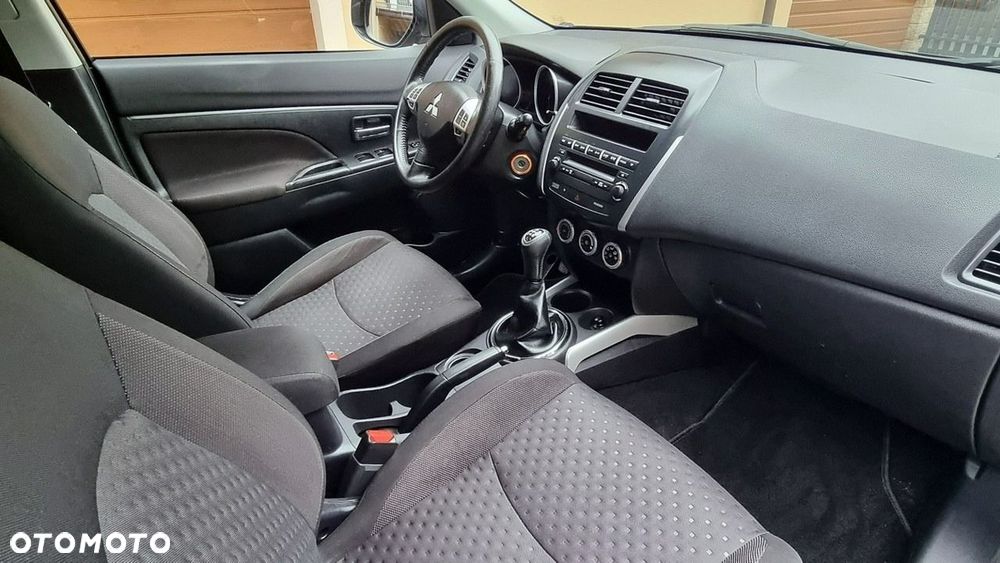 Mitsubishi ASX - 12