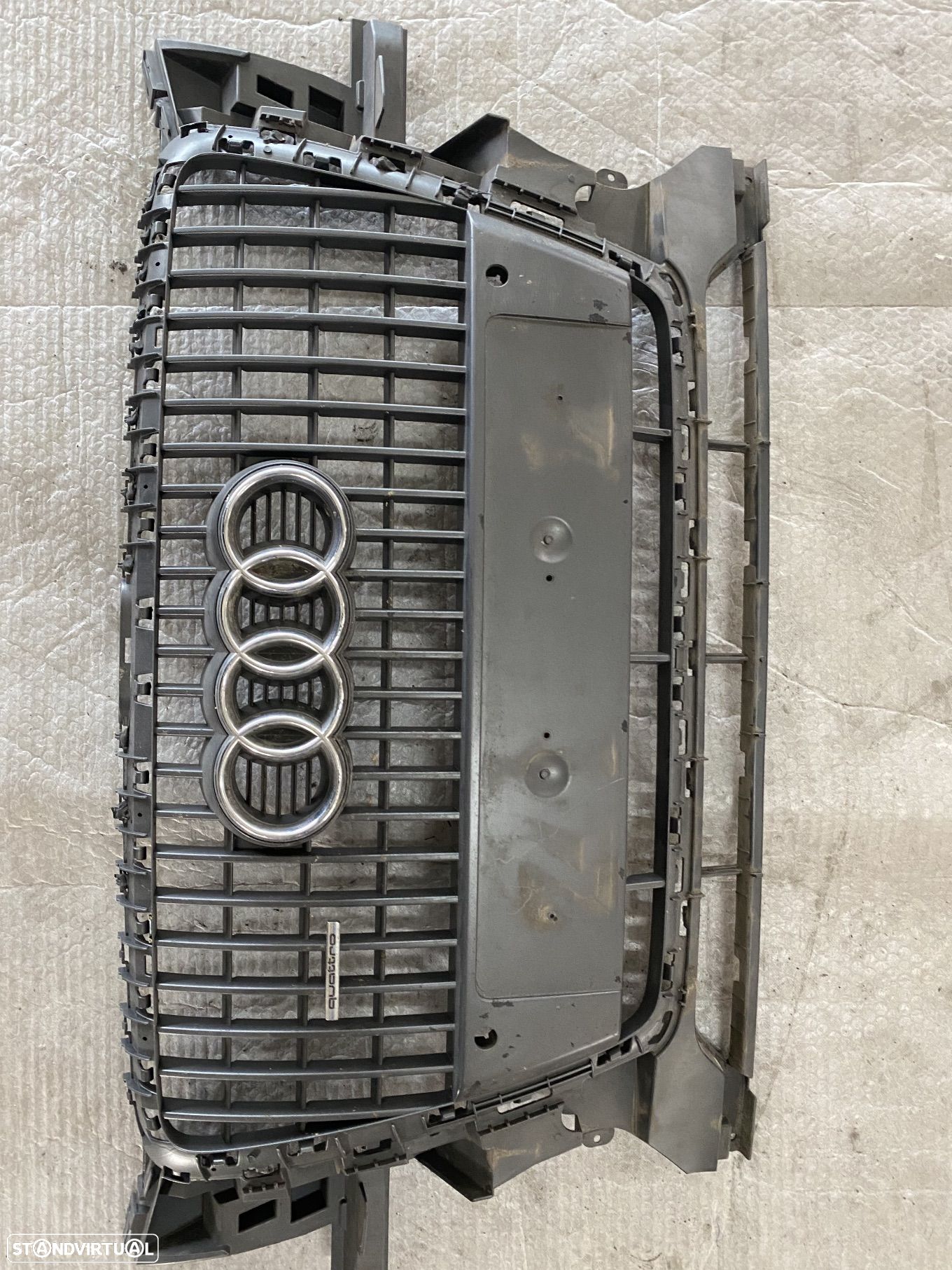 GRELHA PARA-CHOQUES FRENTE AUDI Q5 - 1
