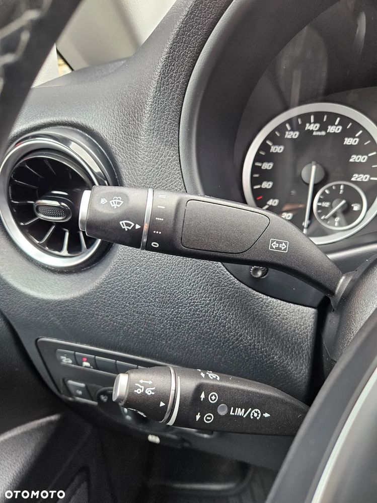 Mercedes-Benz Vito Mixto L2 4x4 9G-Tronic 447.703 - 18