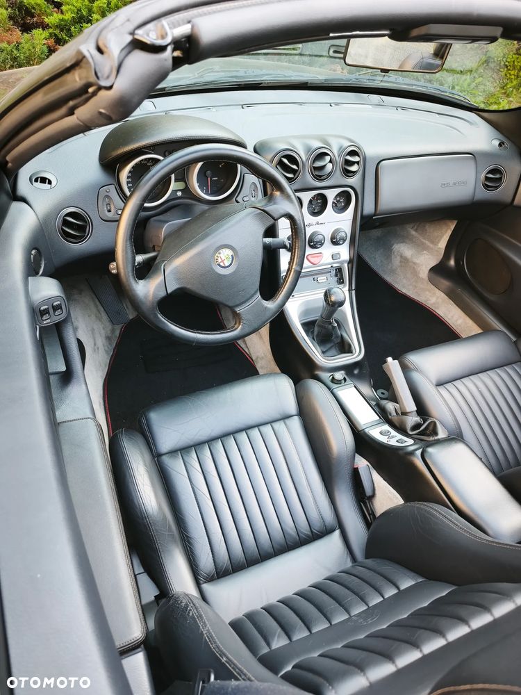 Alfa Romeo Spider - 18