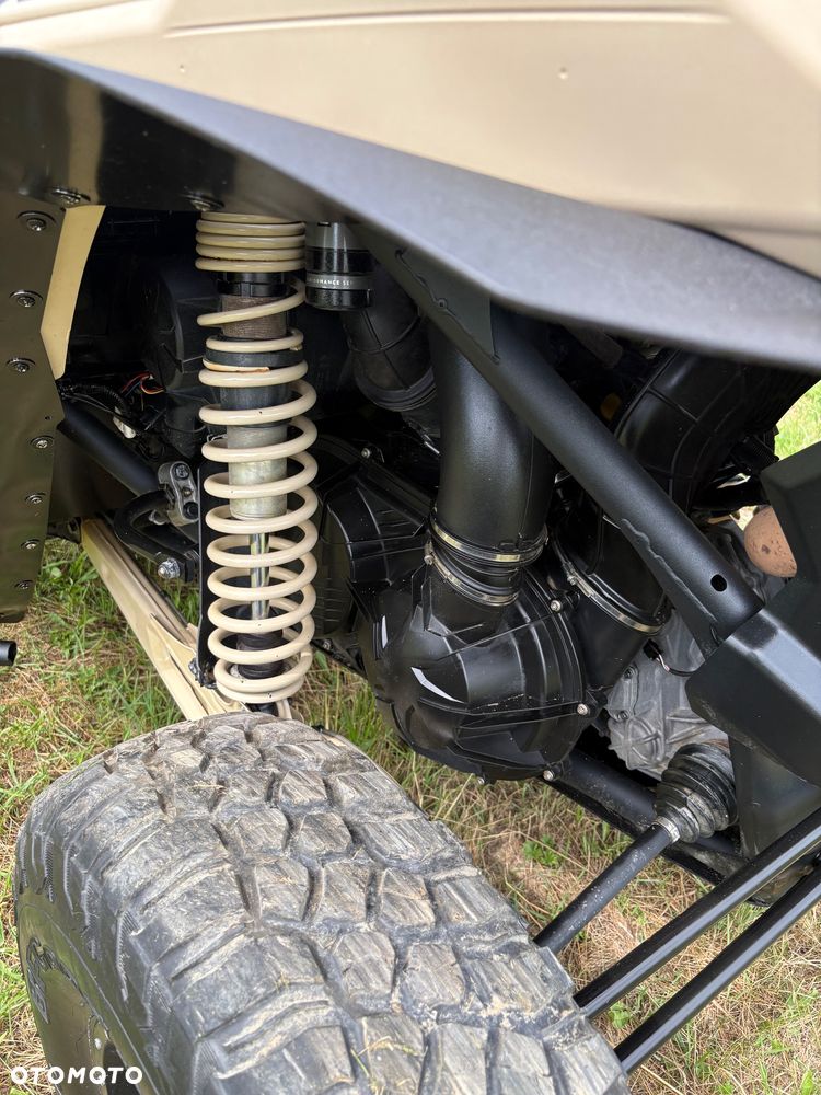 Can-Am Maverick - 19