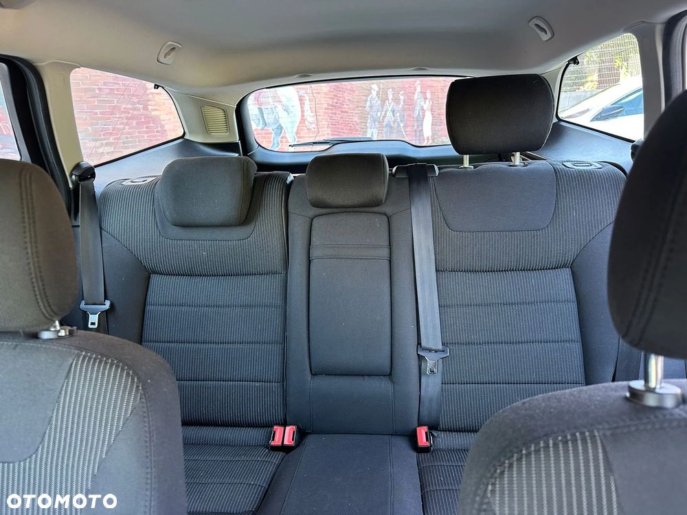 Ford Mondeo - 7