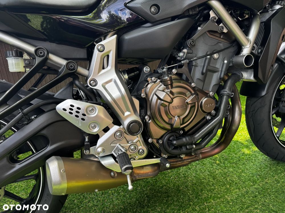 Yamaha MT - 8