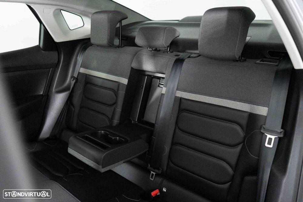 Citroën C4 X 1.2 PureTech Shine Pack EAT8 - 9
