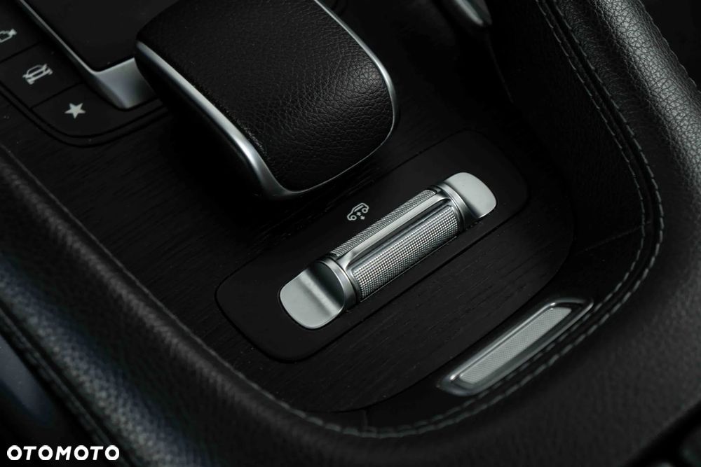 Mercedes-Benz GLE 450 4Matic 9G-TRONIC AMG Line - 21