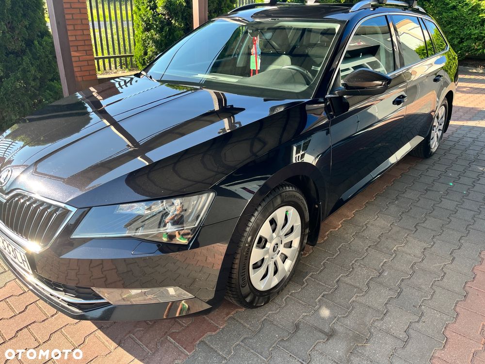 Skoda Superb 1.6 TDI Ambition - 9