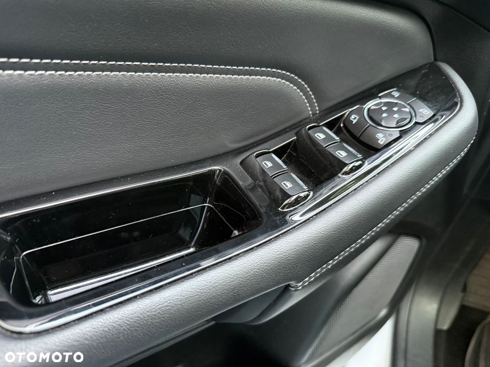 Ford S-Max 2.0 TDCi Titanium PowerShift - 29