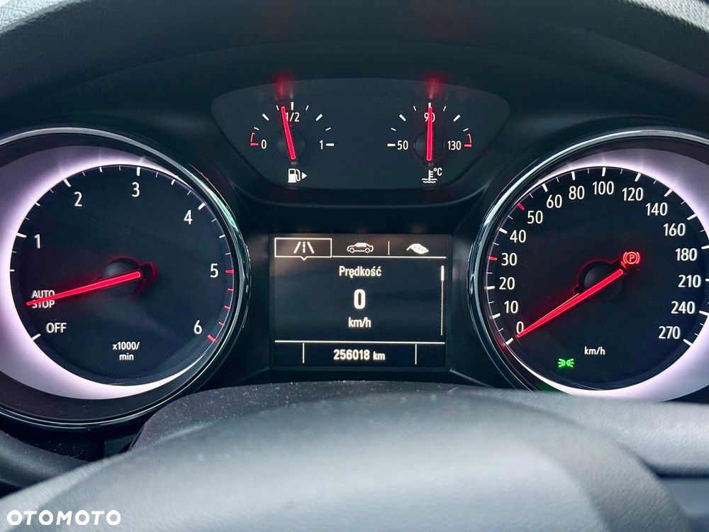 Opel Astra 1.6 CDTI Cosmo - 25