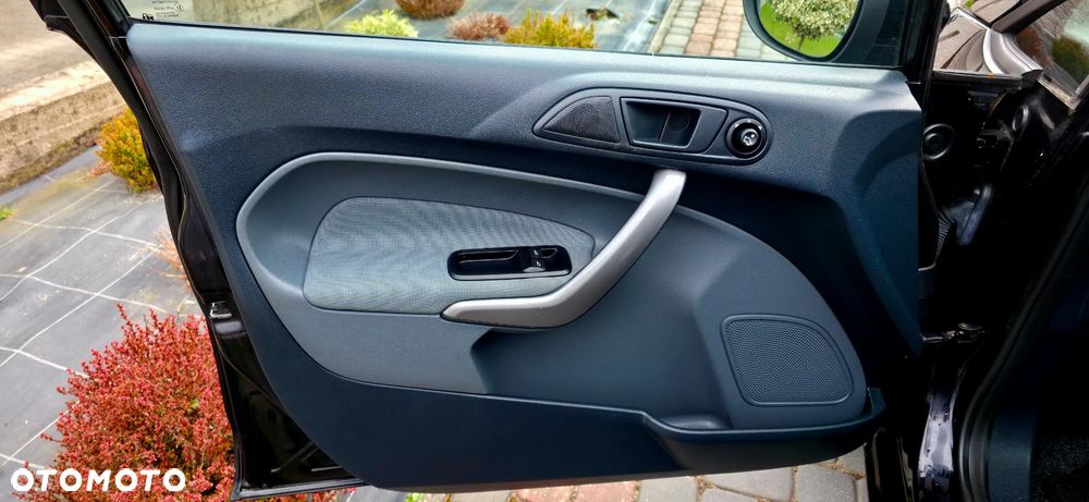 Ford Fiesta - 6