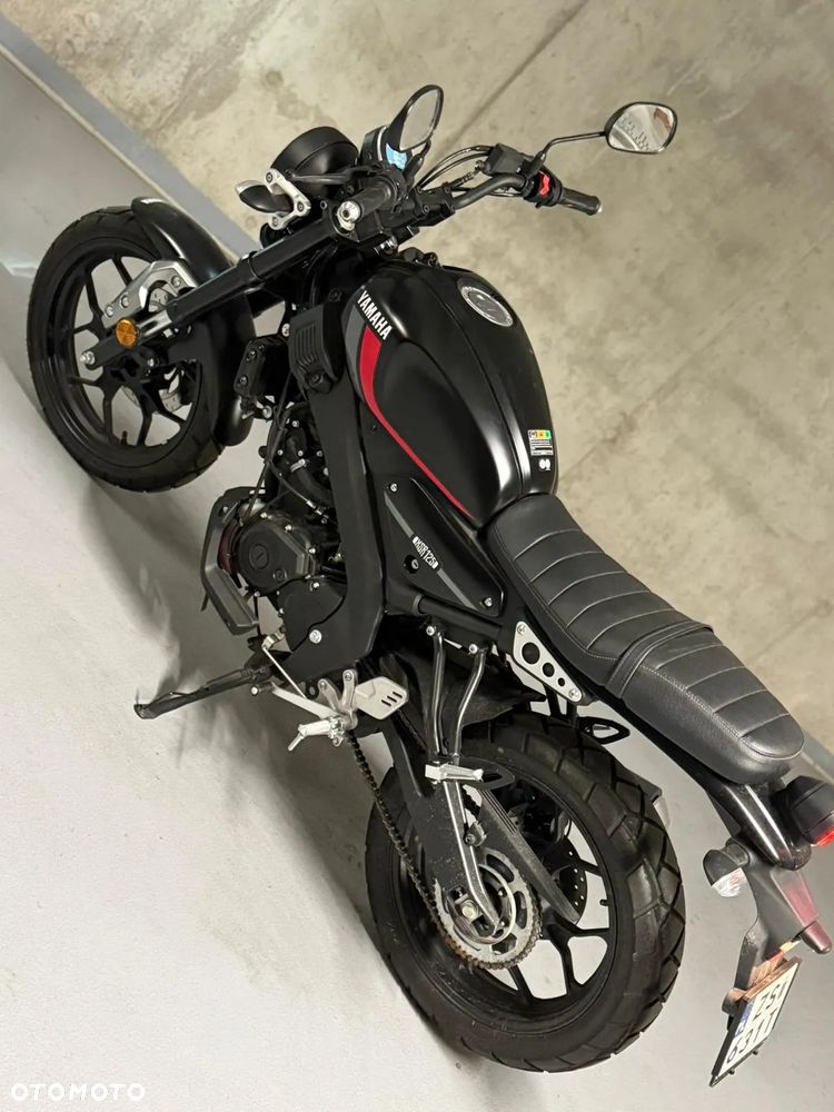 Yamaha XSR - 6