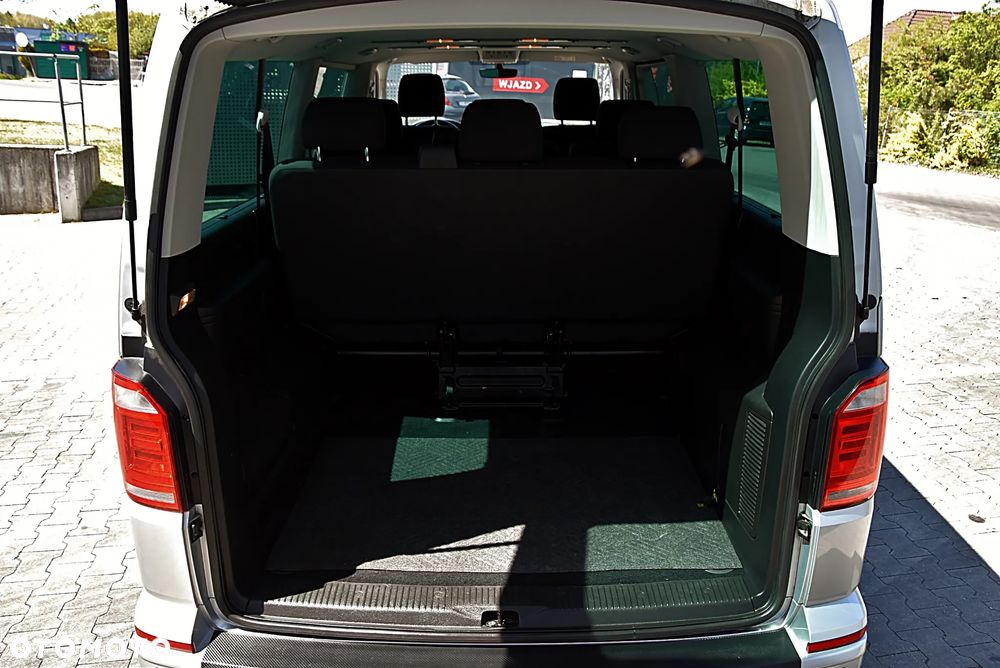 Volkswagen Caravelle 2.0 TDI L2 Comfortline DSG - 12