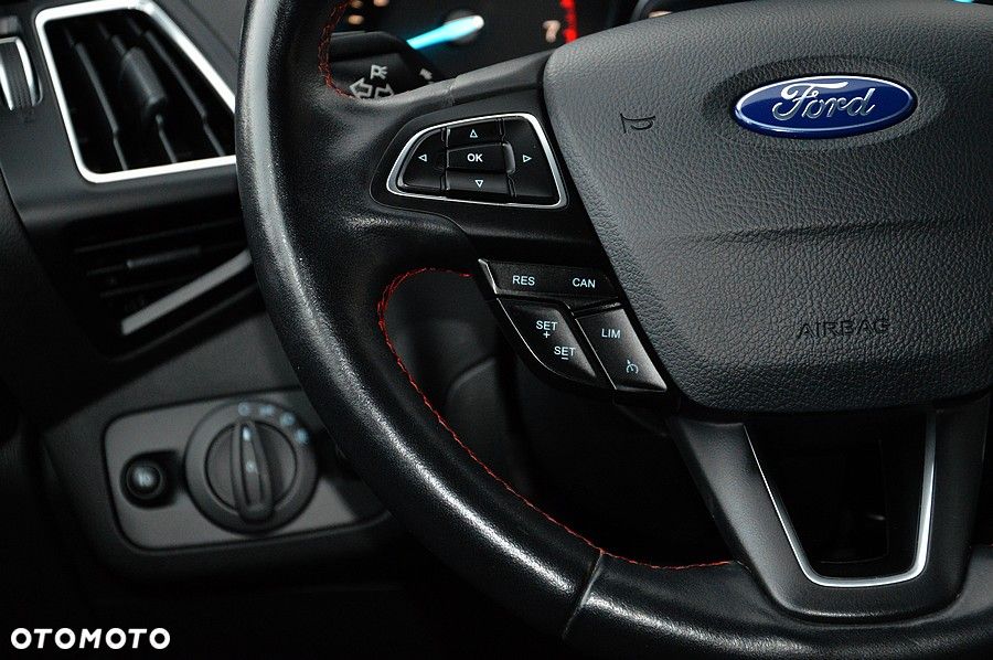 Ford Kuga 1.5 EcoBoost 2x4 SYNC - 28