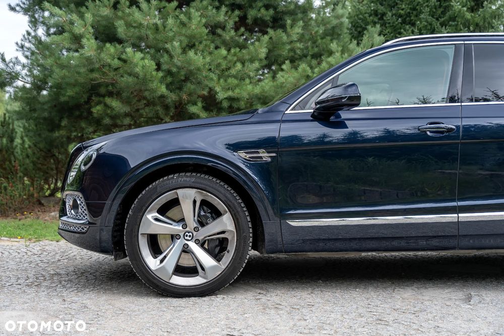 Bentley Bentayga W12 Mulliner - 9