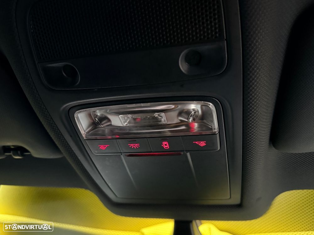 Audi A1 Sportback 1.6 TDI S-line - 29