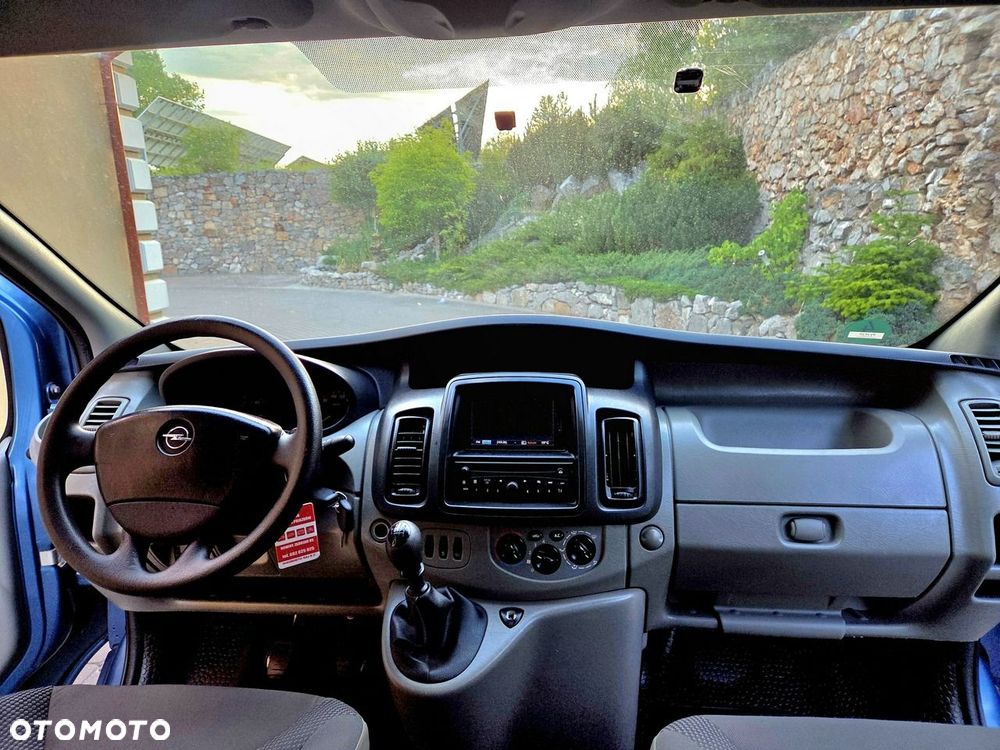 Opel Vivaro - 9