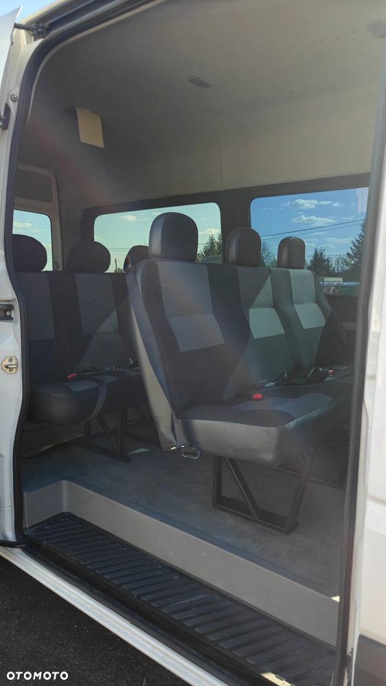 Volkswagen Crafter - 11