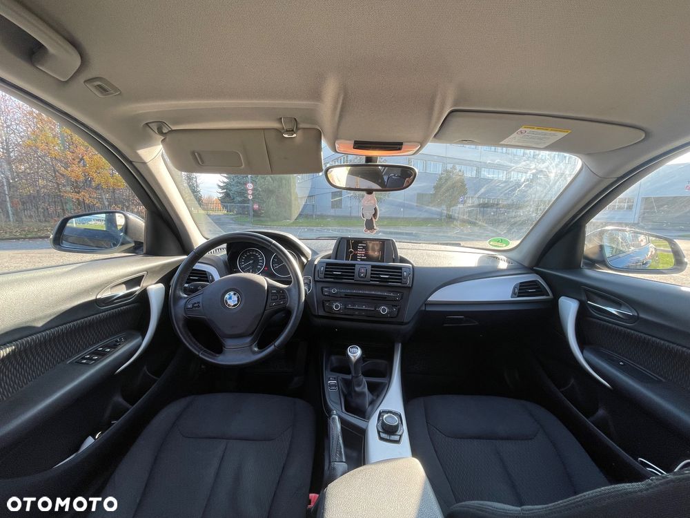 BMW Seria 1 114i - 6