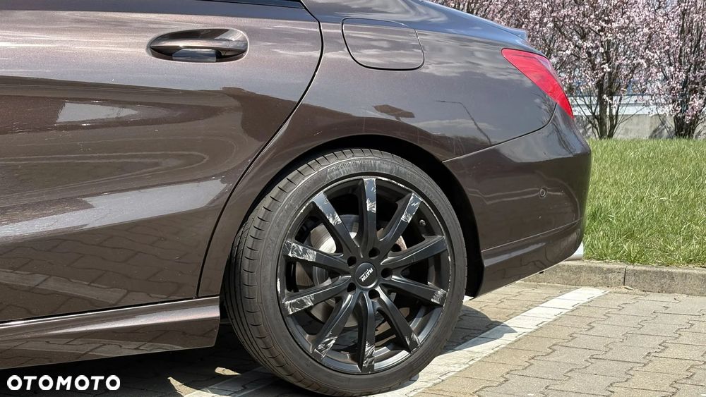 Mercedes-Benz CLA 250 7G-DCT Urban - 7