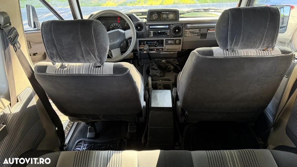 Toyota Land Cruiser - 6