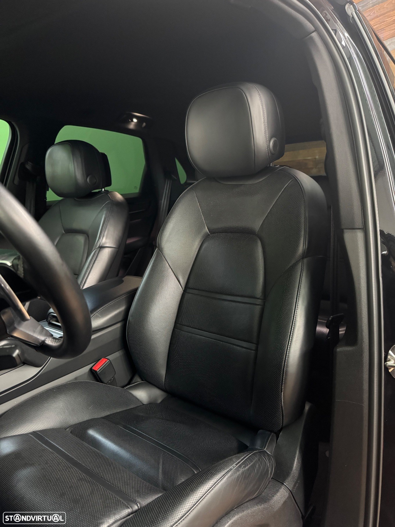 Porsche Cayenne E-Hybrid Platinum Edition - 15
