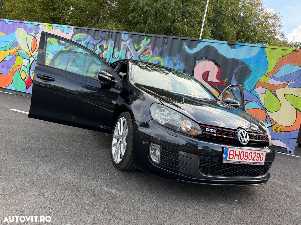 Volkswagen Golf - 22