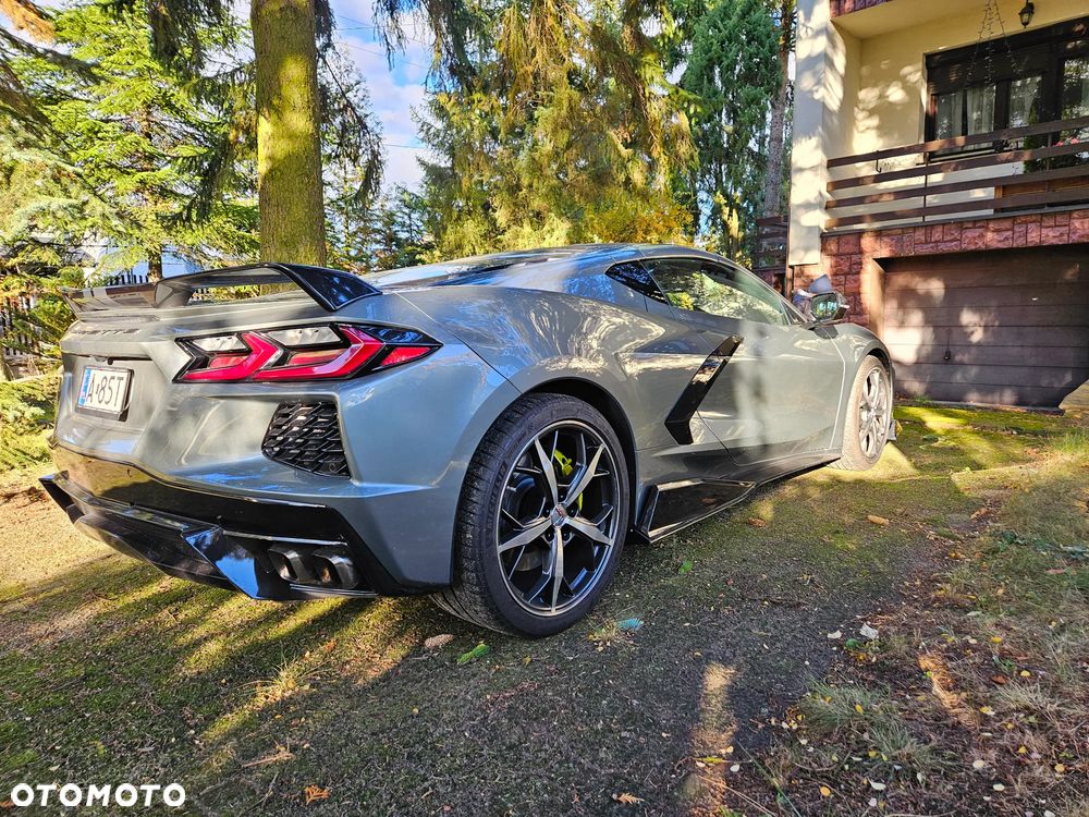 Chevrolet Corvette - 3