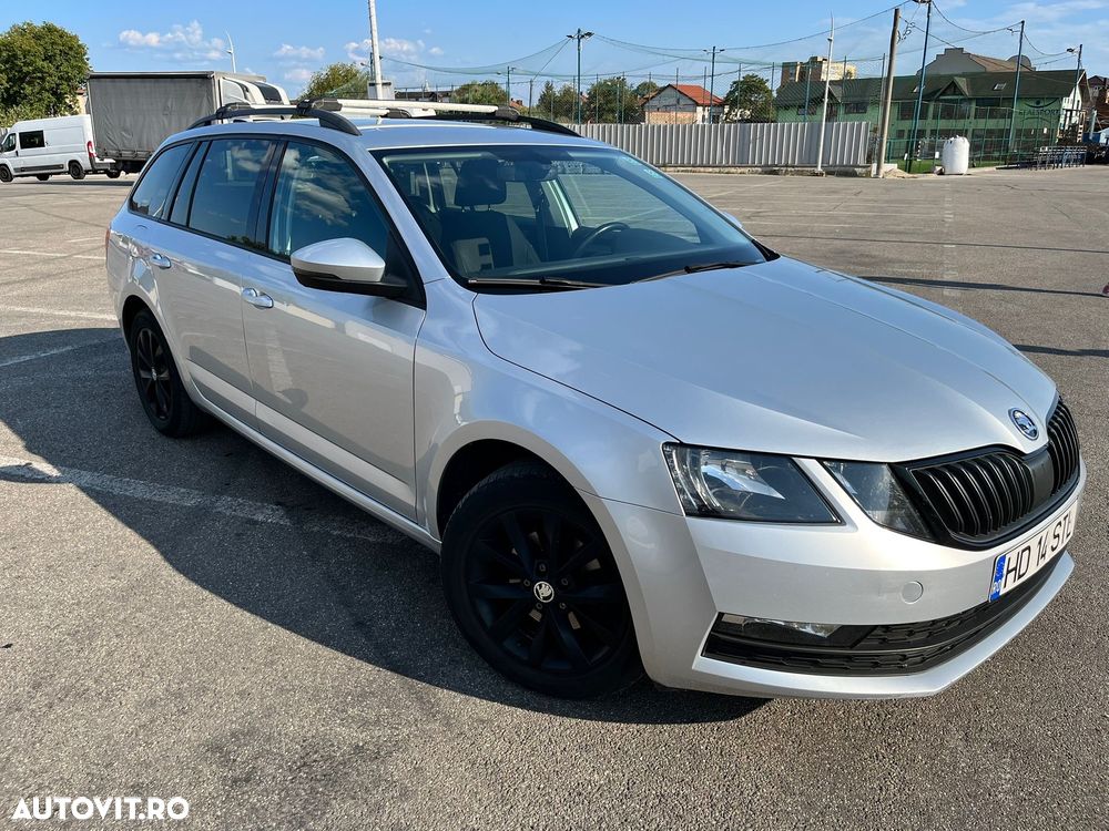 Skoda Octavia Combi Diesel 1.6 TDI DSG Ambition - 5