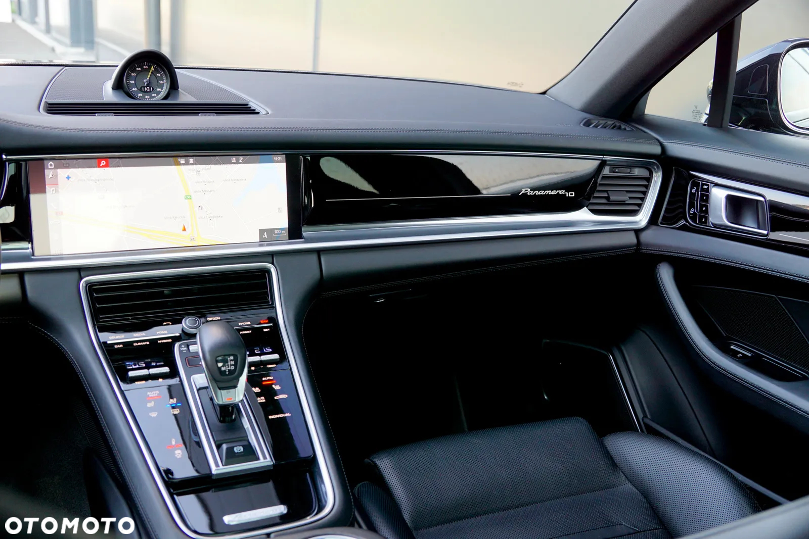 Porsche Panamera 4 E-Hybrid 10 Years Edition - 26