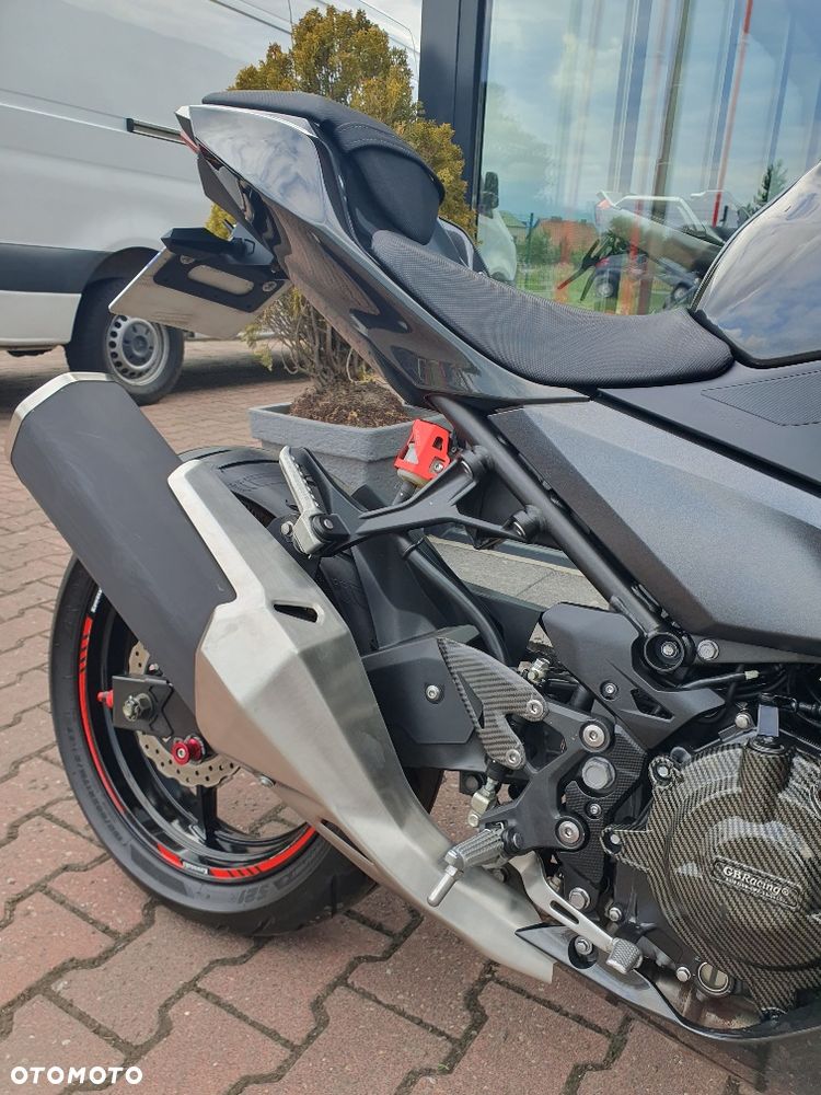 Kawasaki Ninja 400 - 9