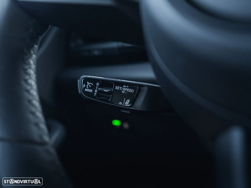 Porsche Macan Electric 4 - 26