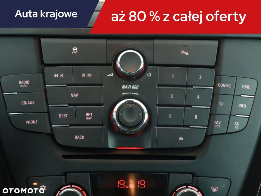 Opel Insignia - 12