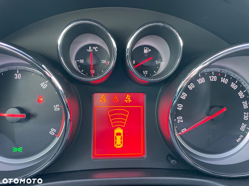 Opel Insignia 2.0 CDTI Sport - 32