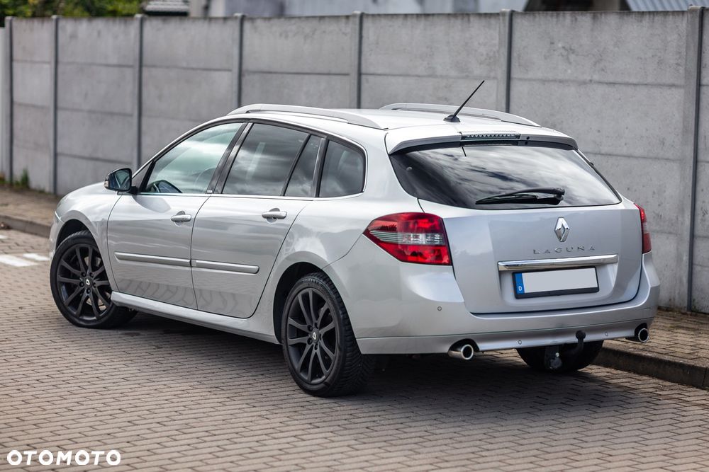 Renault Laguna dCi 150 FAP GT - 12
