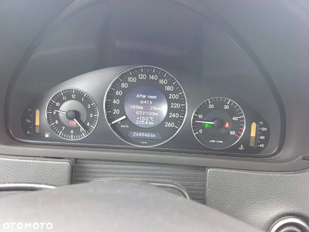 Mercedes-Benz CLK 270 CDI Avantgarde - 19