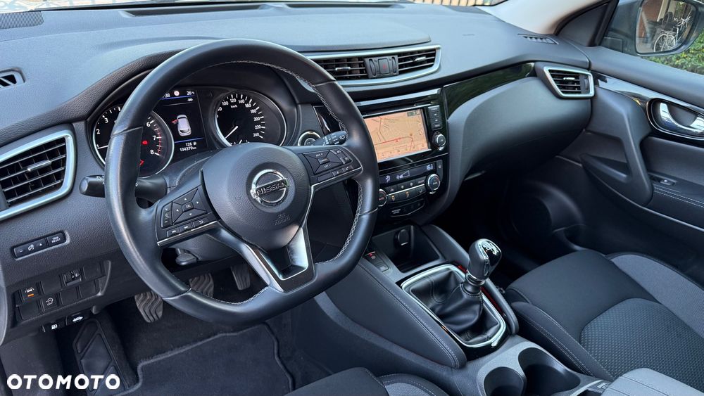 Nissan Qashqai 1.3 DIG-T N-Connecta - 17