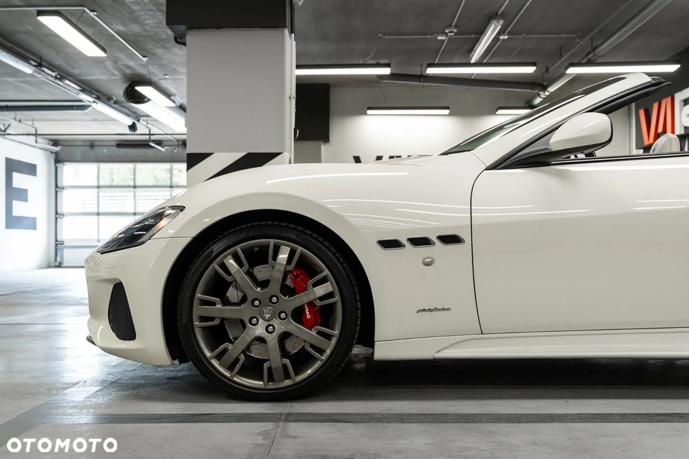 Maserati GranTurismo S - 3