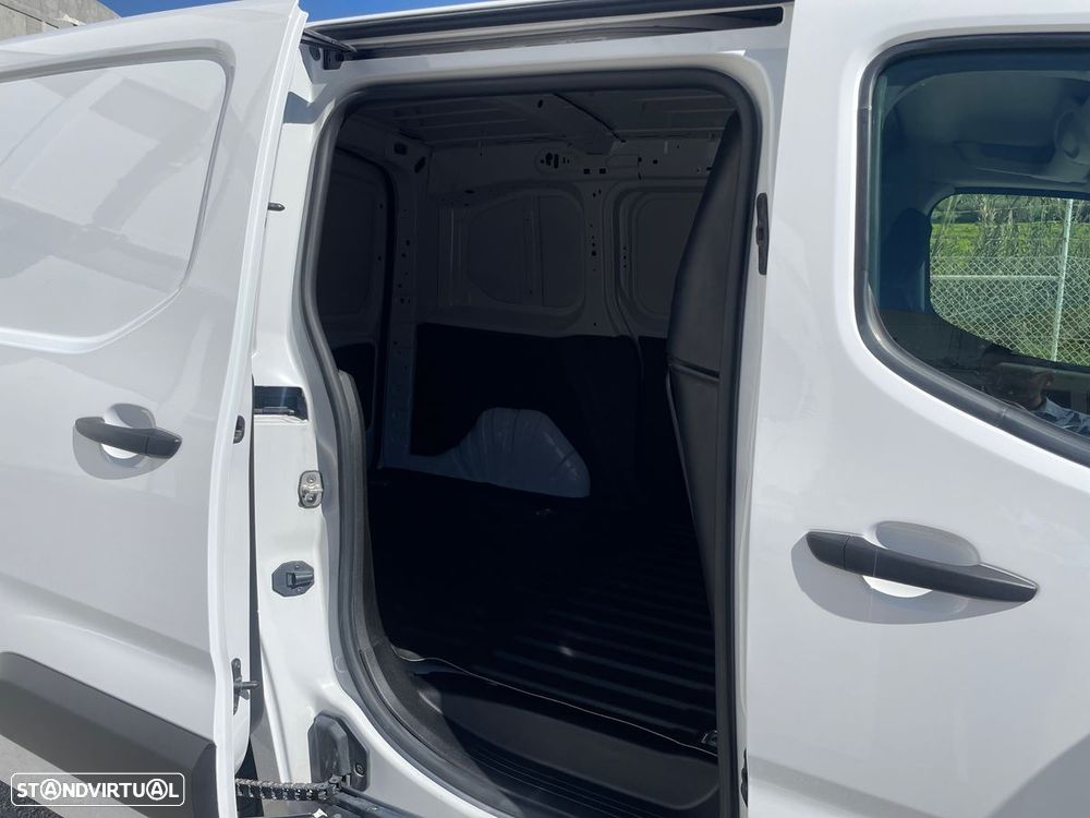 Toyota Proace - 21