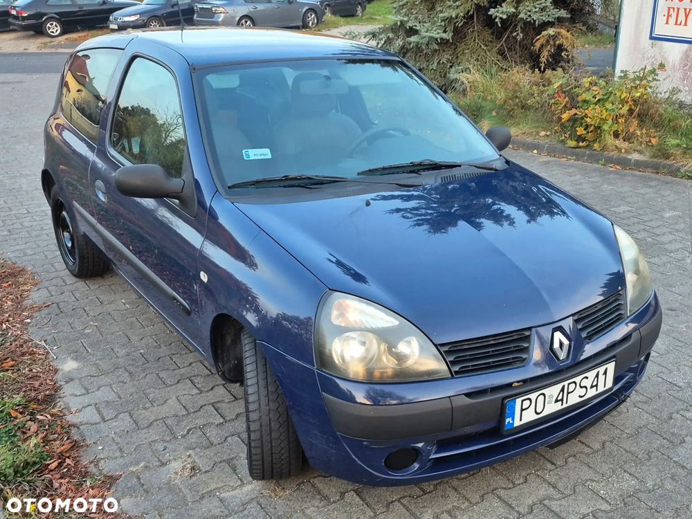 Renault Clio 2005 photo 2