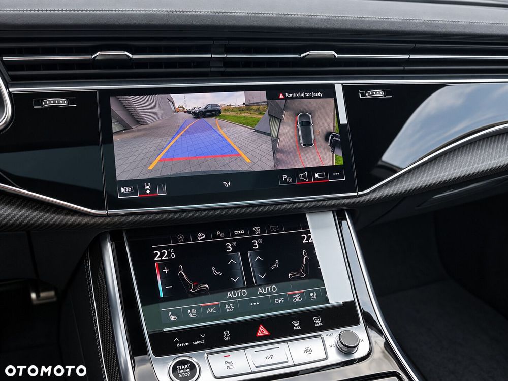 Audi Q8 - 12