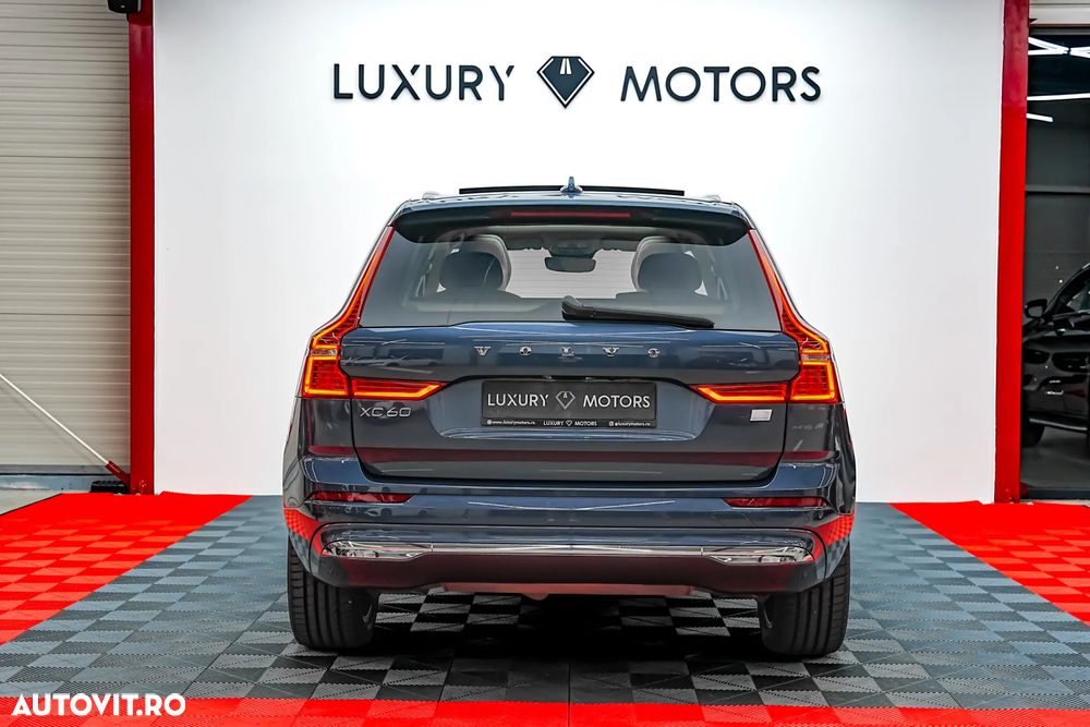 Volvo XC 60 T6 AWD Recharge Geartronic Inscription - 11