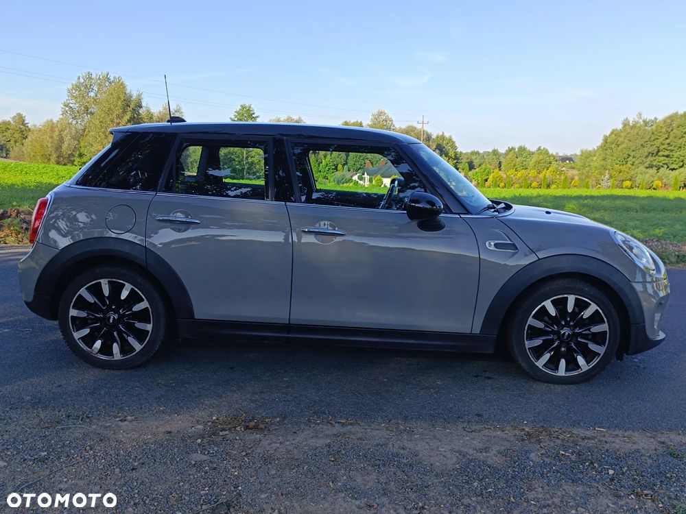 MINI Cooper Standard - 16
